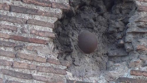 Cannon ball in the Aurelian Walls